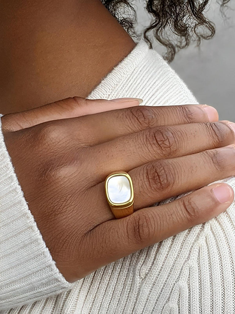 Bague carrée acier inoxydable, or 18K, femme, anneau géométrique, effet nacre, tendance, moderne, modèle Ivanah - Bague - Or + Blanc XXS