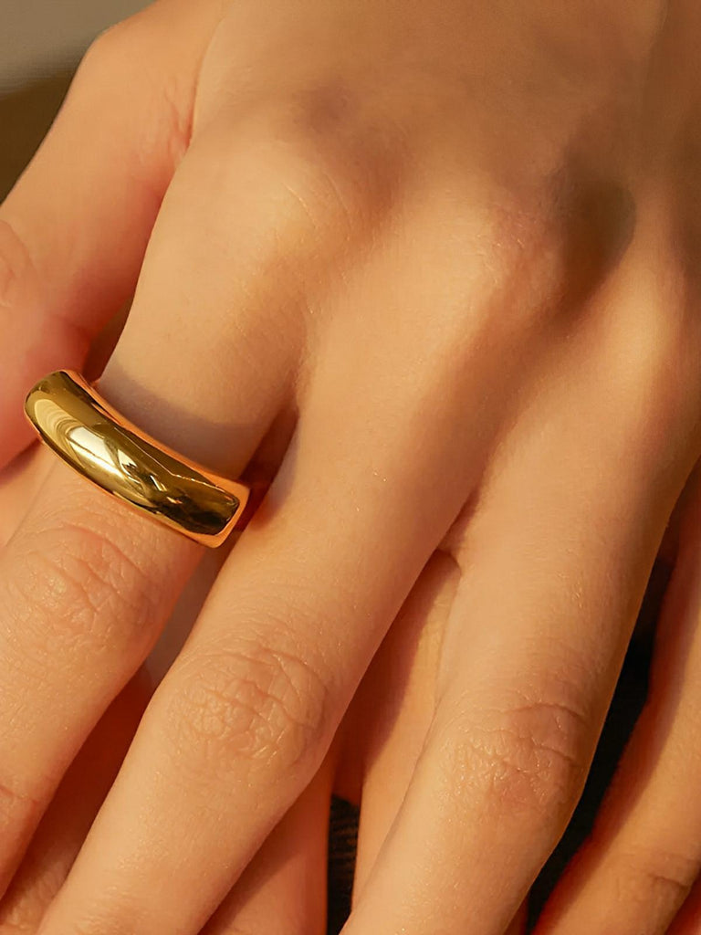 Bague en acier inoxydable, bague irrégulière femme, bague lisse or 18K, bague concave et convexe, bijou tendance géométrique, modèle Karenn - Bague - Or S