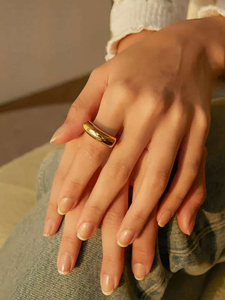 Bague en acier inoxydable, bague irrégulière femme, bague lisse or 18K, bague concave et convexe, bijou tendance géométrique, modèle Karenn - Bague - Or S