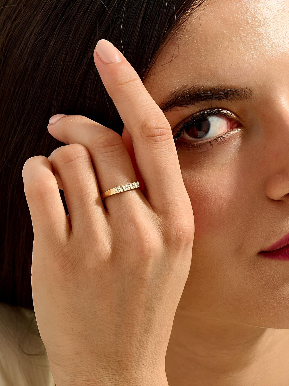 Bague femme acier inoxydable doré, anneau géométrique tendance, bague fine ajustée, bijou mode urbain, accessoire quotidien, modèle Kamylla - Bague - Or XS
