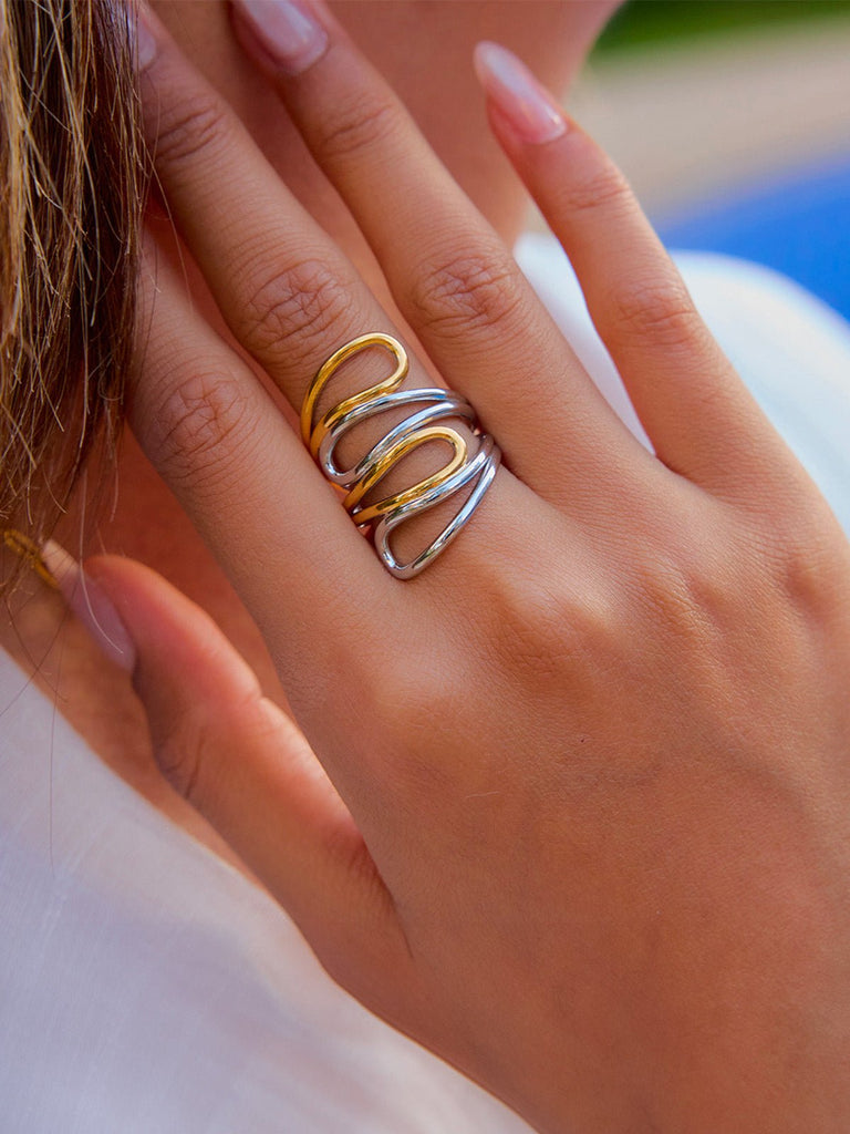 Bague ouverte femme, design ondulé, bicolore or et argent, acier inoxydable, modèle Rika - Bague - Or et argent