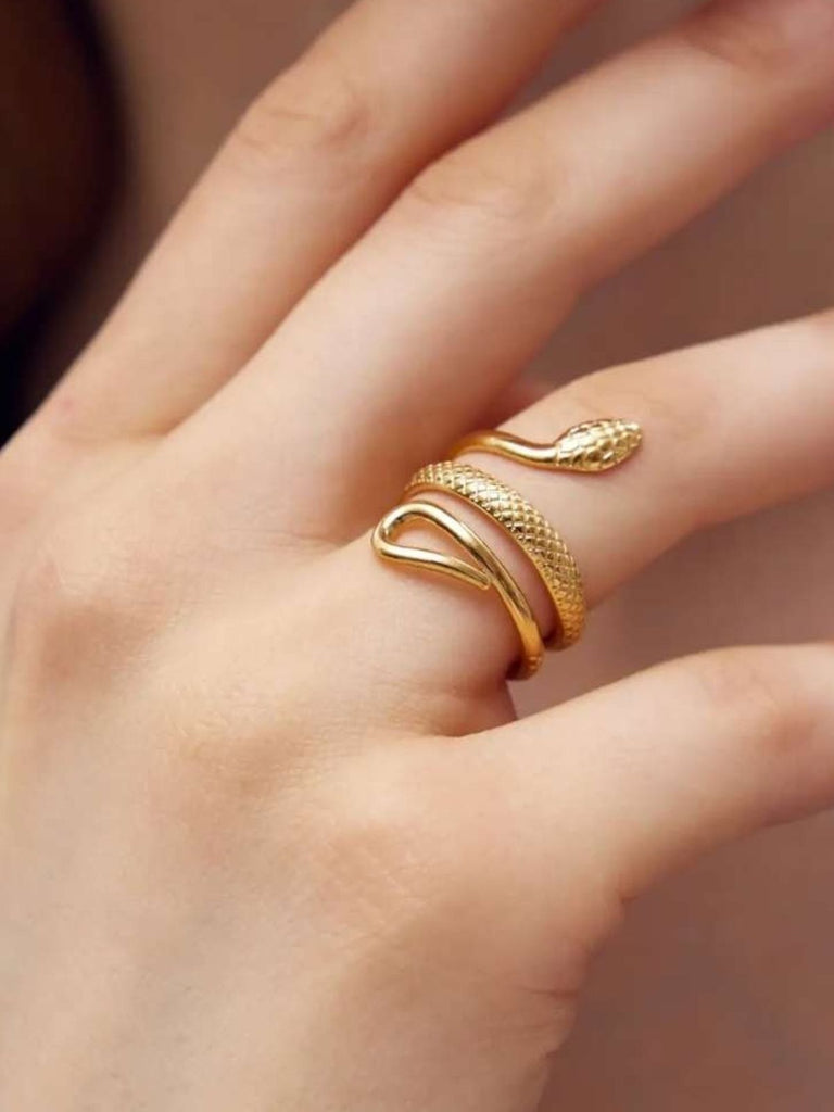 Bague serpent ajustable, bague plaqué or 18K, bague femme tendance, acier inoxydable, fine géométrique, modèle Karlene - Bague - Or S
