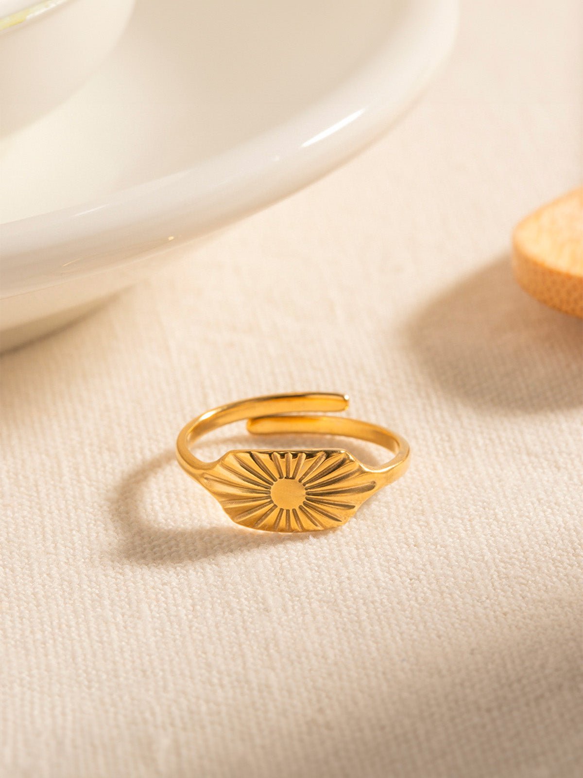Bague soleil, ajustable, plaqué or 18K, acier inoxydable, style vintage ins, été printemps, modèle Zoa - Bague - Or