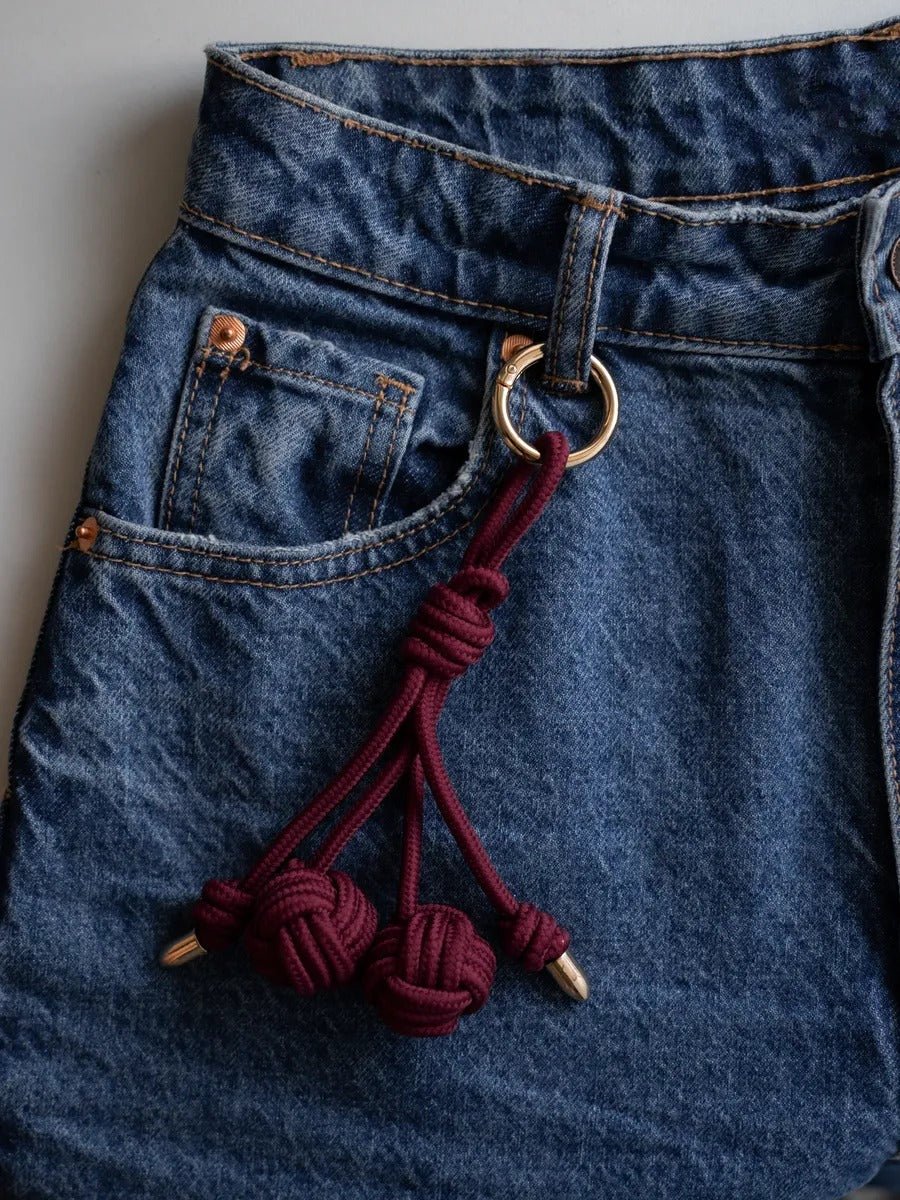 Bijou de sac nœud marin, breloque bordeaux, accessoire sac en nylon, porte - clés tendance, anneau doré, modèle Théodora - Bordeaux