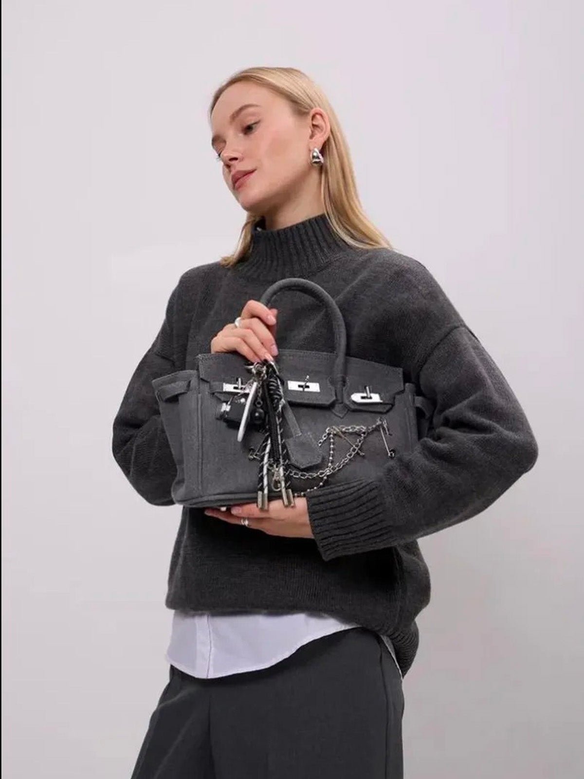 Bijou de sac, porte - clés fantaisie, noir et blanc, appareil photo, boule de billard, cordons, modèle Lounia - Noir