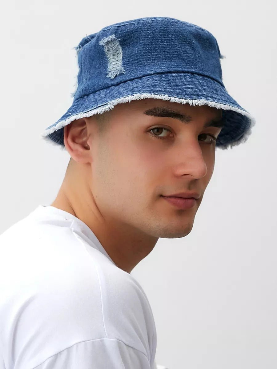 Bob en jean usé, effet vieilli, bords effilochés, style unisexe, tendance Y2K, modèle Kelips - Bob - Bleu marine