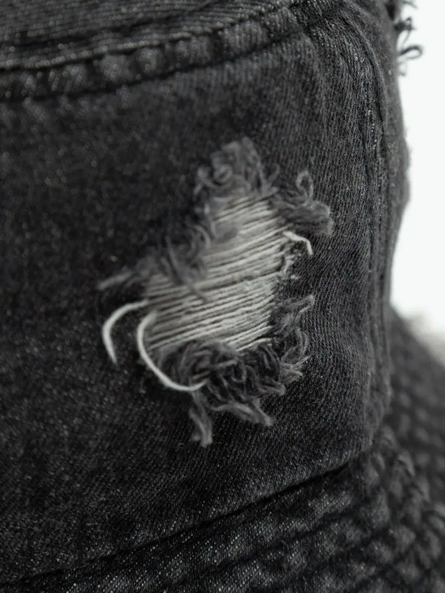 Bob en jean usé, effet vieilli, bords effilochés, style unisexe, tendance Y2K, modèle Kelips - Bob - Gris foncé