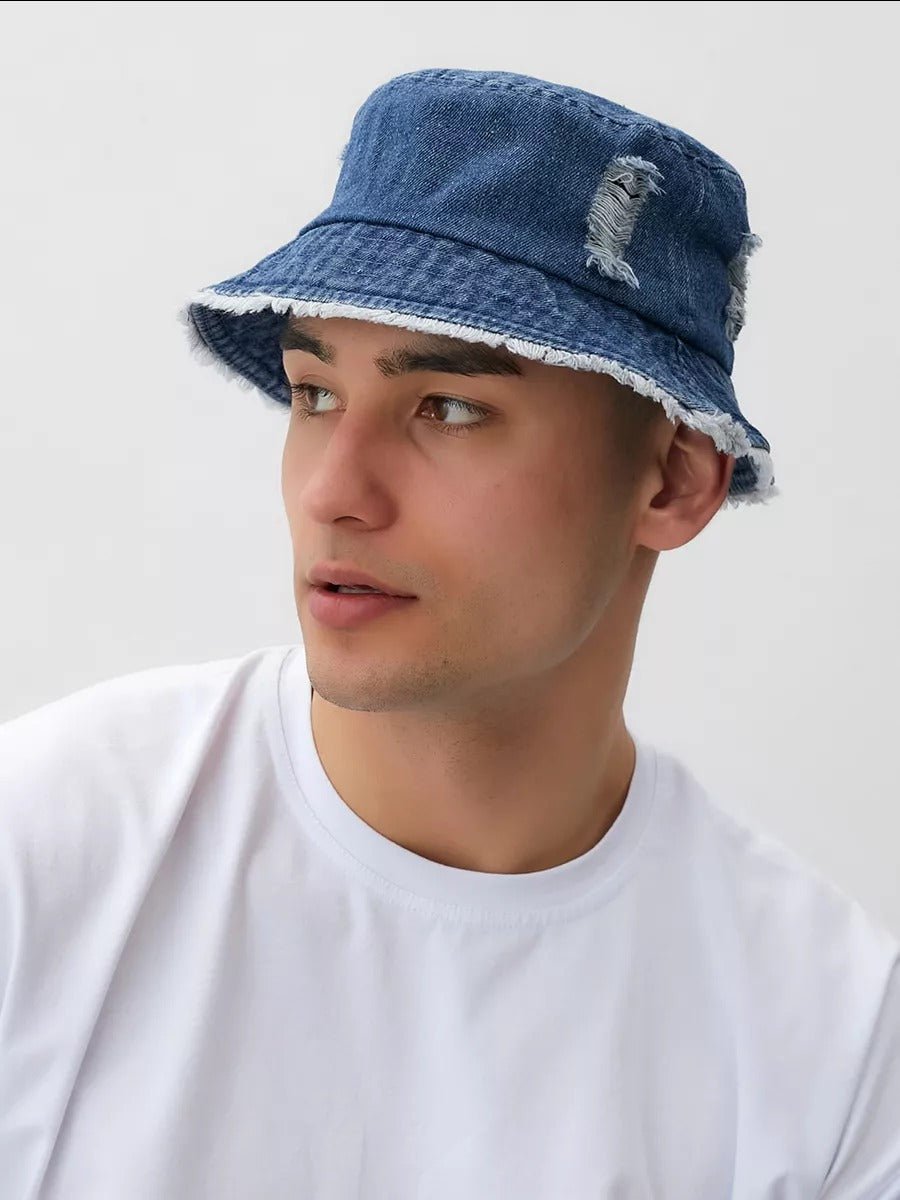 Bob en jean usé, effet vieilli, bords effilochés, style unisexe, tendance Y2K, modèle Kelips - Bob - Bleu marine