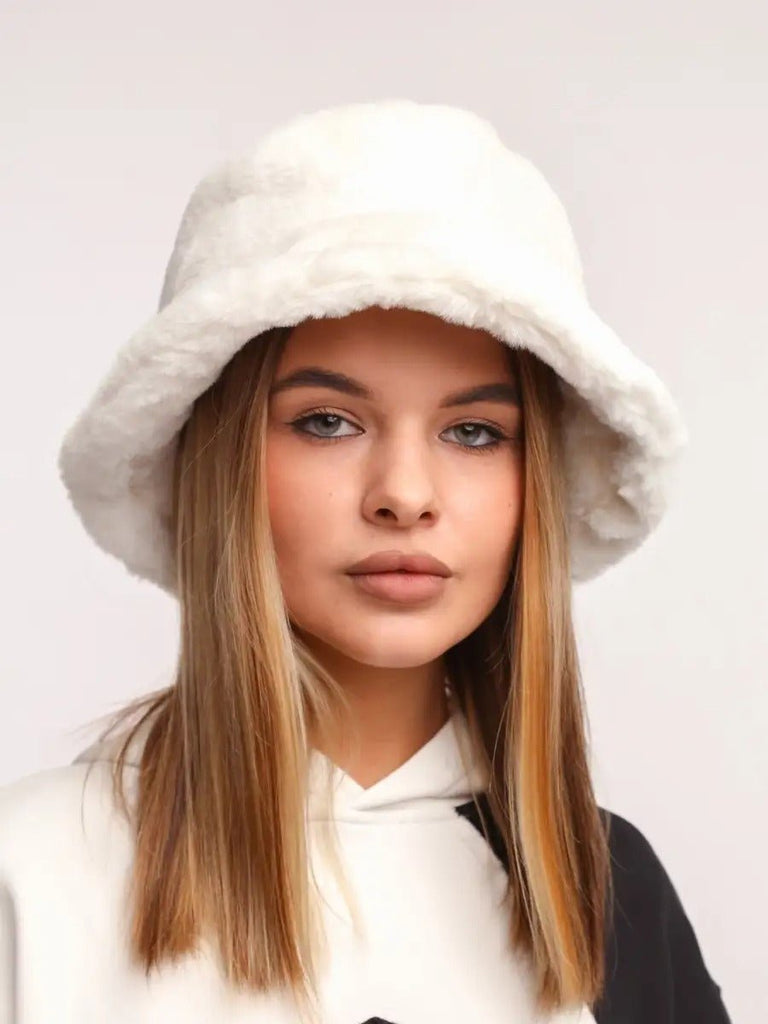 Bob hiver, panama fausse fourrure, doublé polaire, doux, modèle Arian - Bob - Blanc