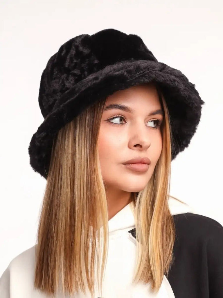 Bob hiver, panama fausse fourrure, doublé polaire, doux, modèle Arian - Bob - Noir