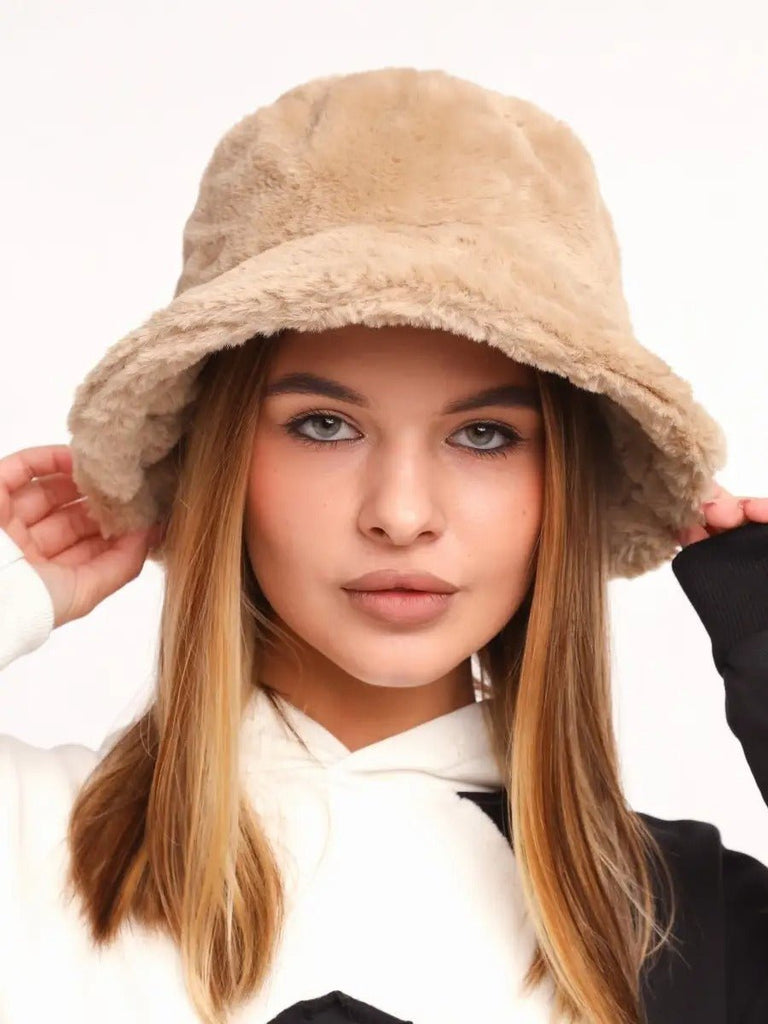 Bob hiver, panama fausse fourrure, doublé polaire, doux, modèle Arian - Bob - Beige