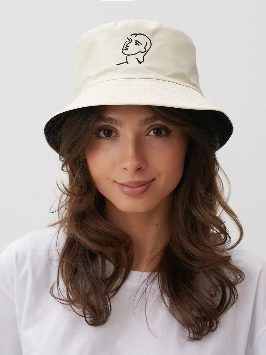 Bob réversible visage femme, motif brodé, protection solaire, style original, tissu twill, modèle Lana - Bob - Blanc crème