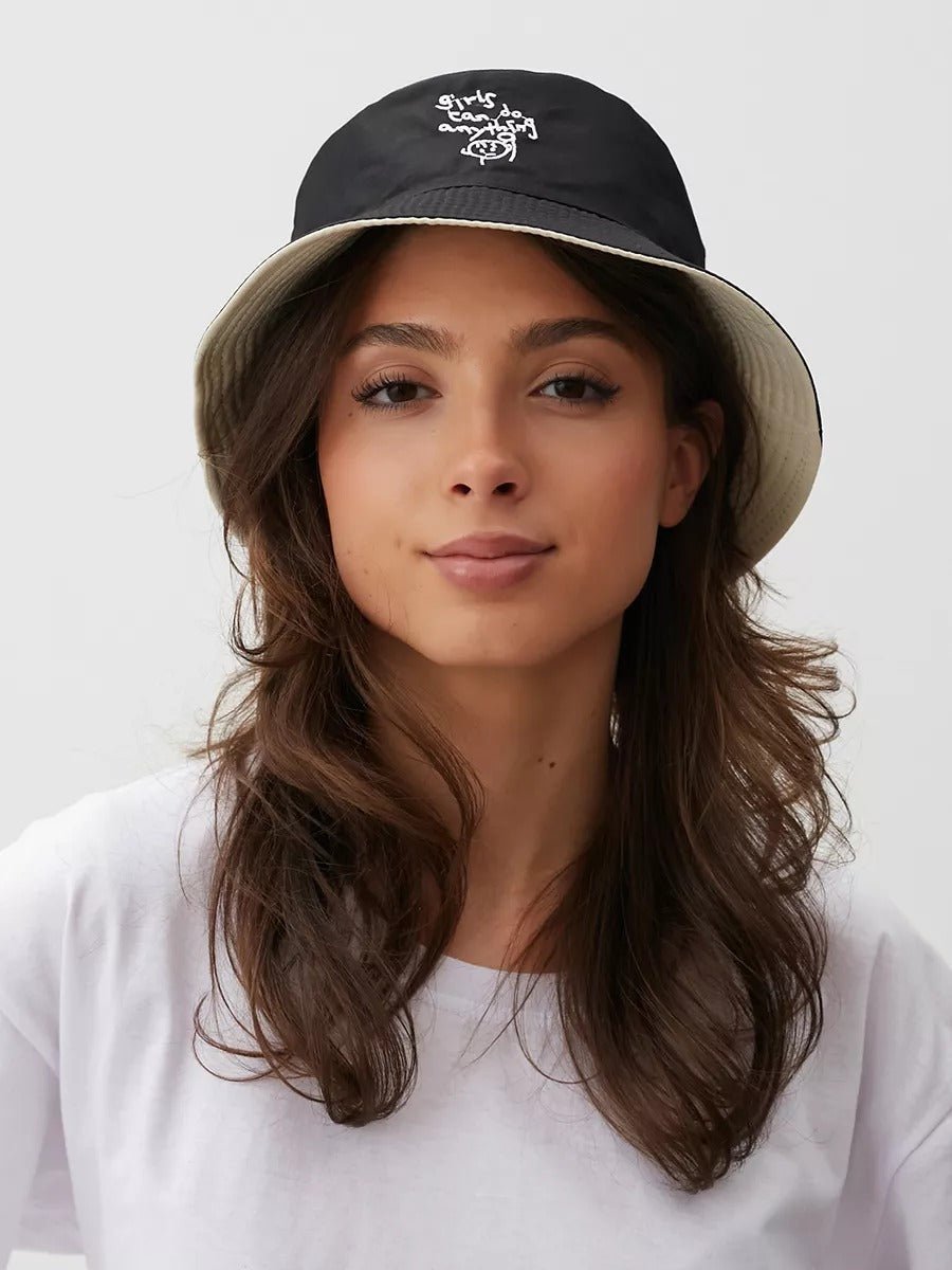 Bob réversible visage femme, motif brodé, protection solaire, style original, tissu twill, modèle Lana - Bob - Blanc crème