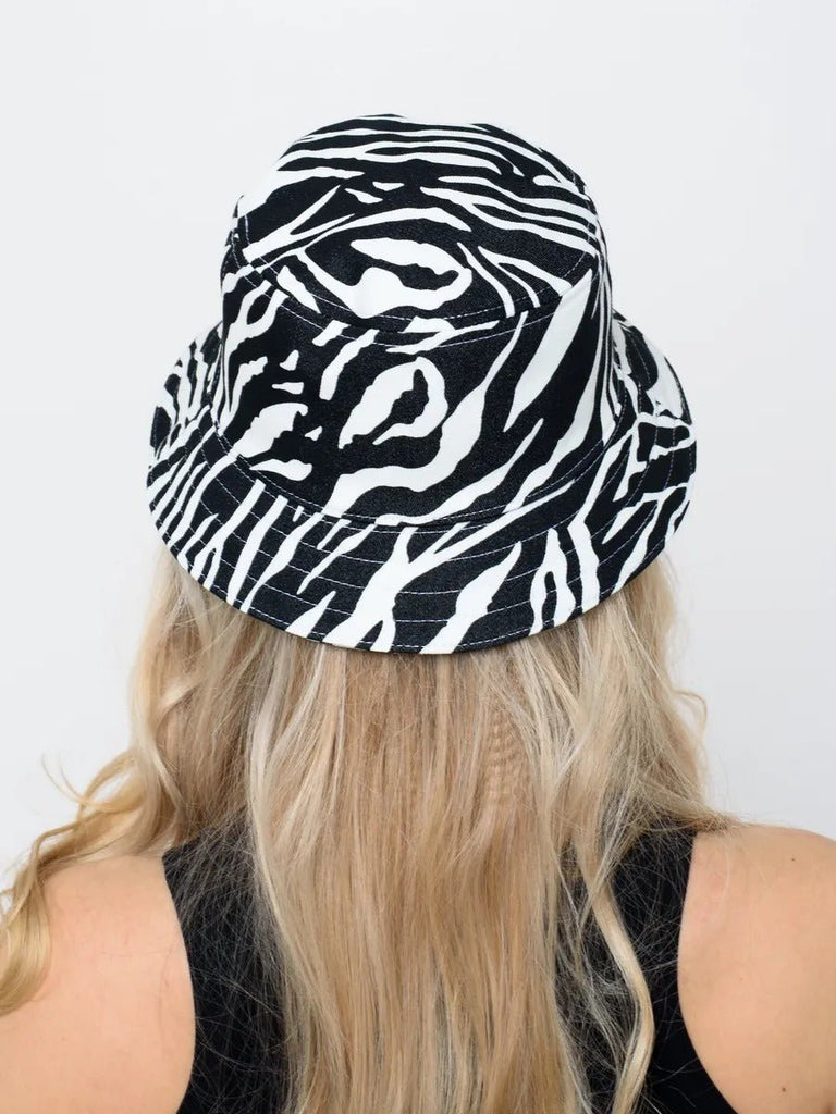Bob réversible zèbre noir, chapeau en polyester, streetwear respirant, accessoire été plage, protection solaire, modèle Zébra - Bob - Blanc et noir