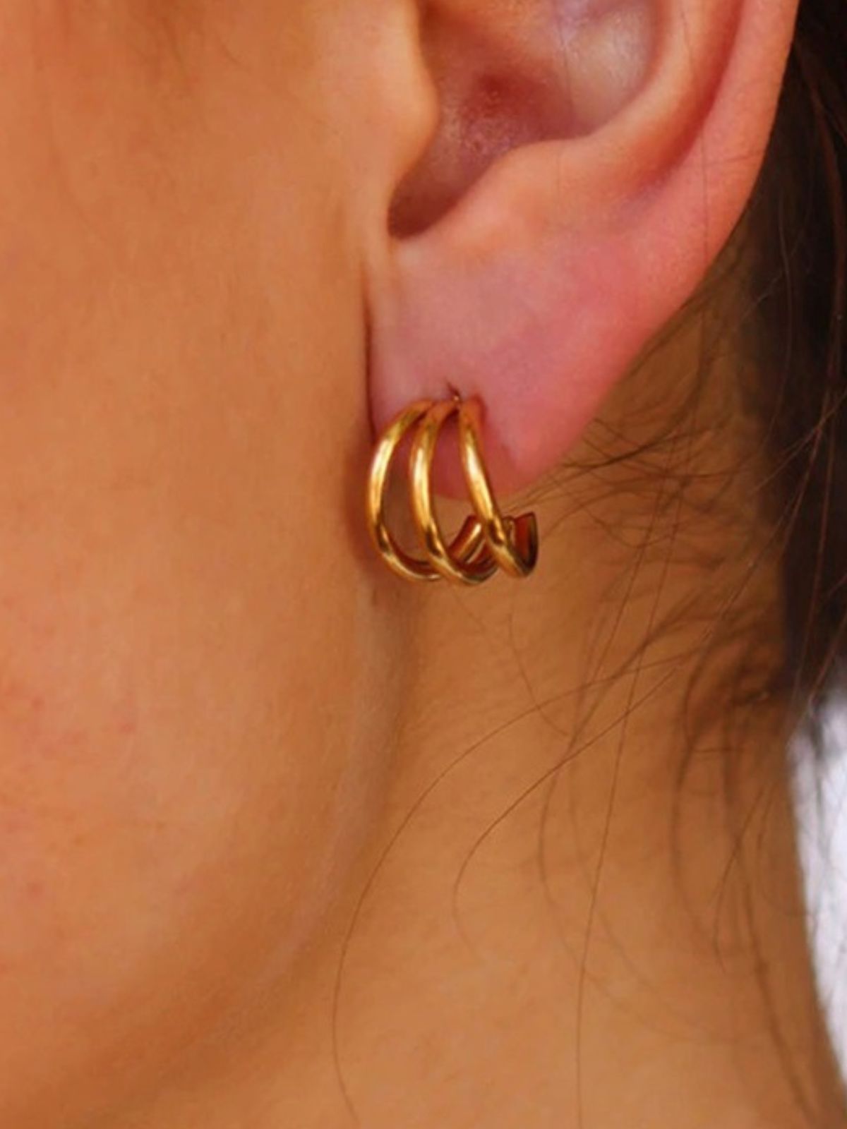 Boucles d’oreilles acier inoxydable, forme C incurvée, triple couche, plaqué or, style géométrique, modèle Ecrame - Boucles d'oreilles - Or 44 mm