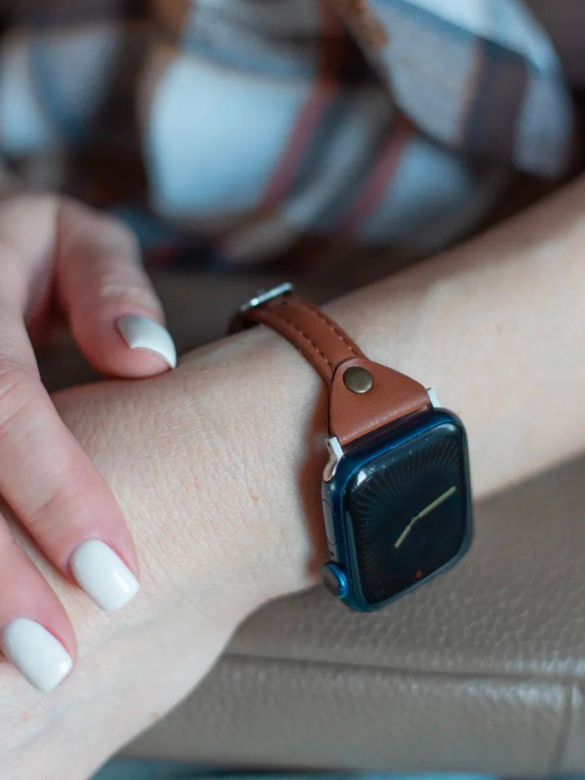 Bracelet Apple Watch, montre en cuir pour Apple Watch, confort, style, ajustable, compatible toutes séries, modèle Christelle - Bracelet Apple Watch - Marron 38 à 42mm