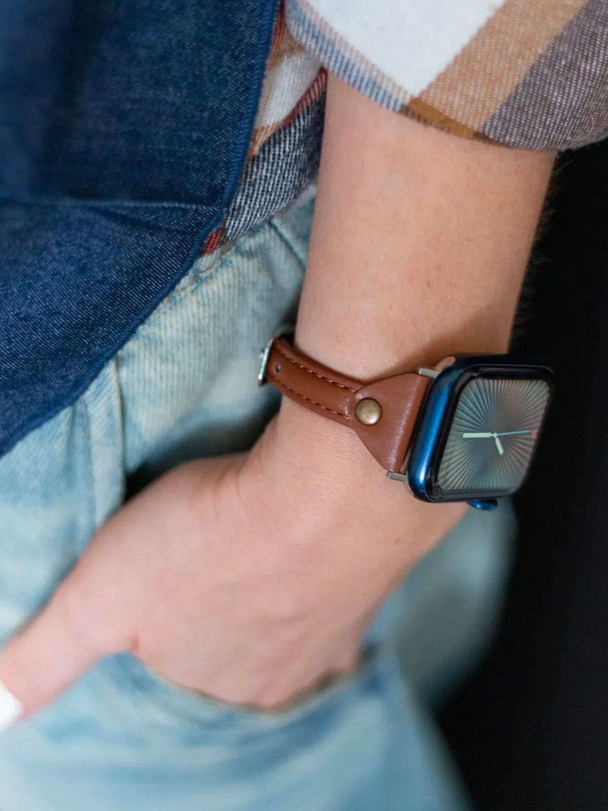 Bracelet Apple Watch, montre en cuir pour Apple Watch, confort, style, ajustable, compatible toutes séries, modèle Christelle - Bracelet Apple Watch - Marron 38 à 42mm