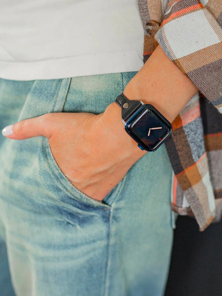 Bracelet Apple Watch, montre en cuir pour Apple Watch, confort, style, ajustable, compatible toutes séries, modèle Christelle - Bracelet Apple Watch - Noir 38 à 42mm