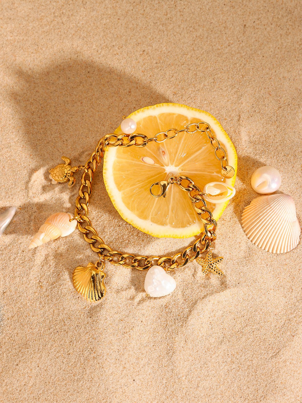 Bracelet chaîne dorée, charms coquillages et étoiles de mer, acier inoxydable 18K, waterproof, hypoallergénique, modèle Rose - Boucles d'oreilles - Or