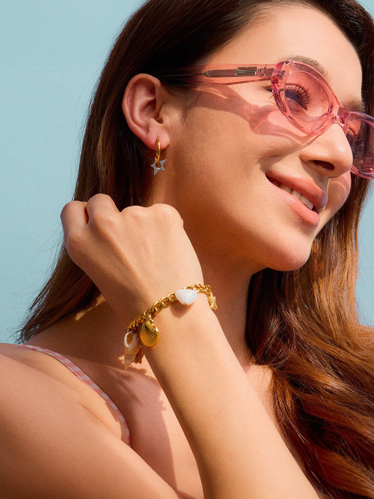 Bracelet chaîne dorée, charms coquillages et étoiles de mer, acier inoxydable 18K, waterproof, hypoallergénique, modèle Rose - Boucles d'oreilles - Or