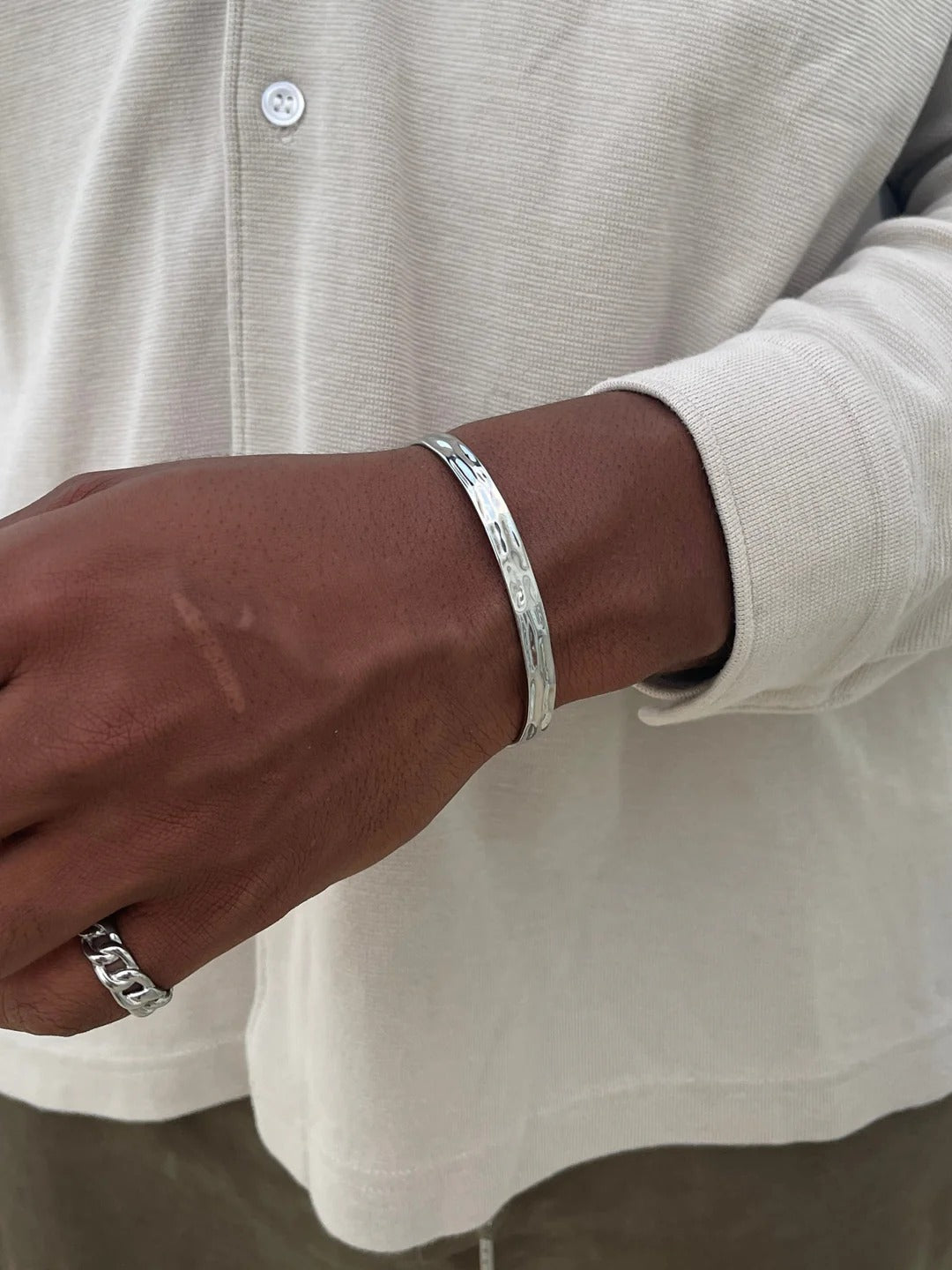 Bracelet jonc en acier inoxydable, finition miroir, design ouvert, modèle Lancelot - Bracelet - Argent S - M