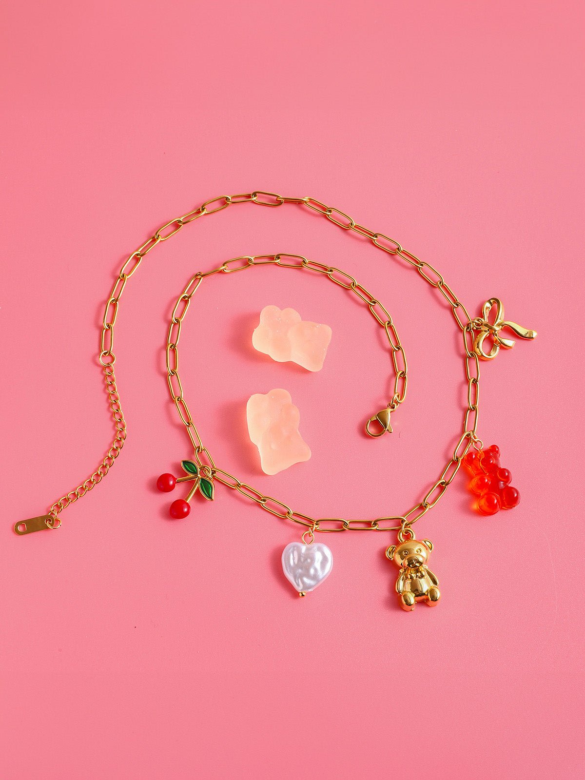 Collier doré, charms breloques cerise cœur ourson ruban, chaîne forçat, style ins, modèle Vina - Collier - Or 57 cm