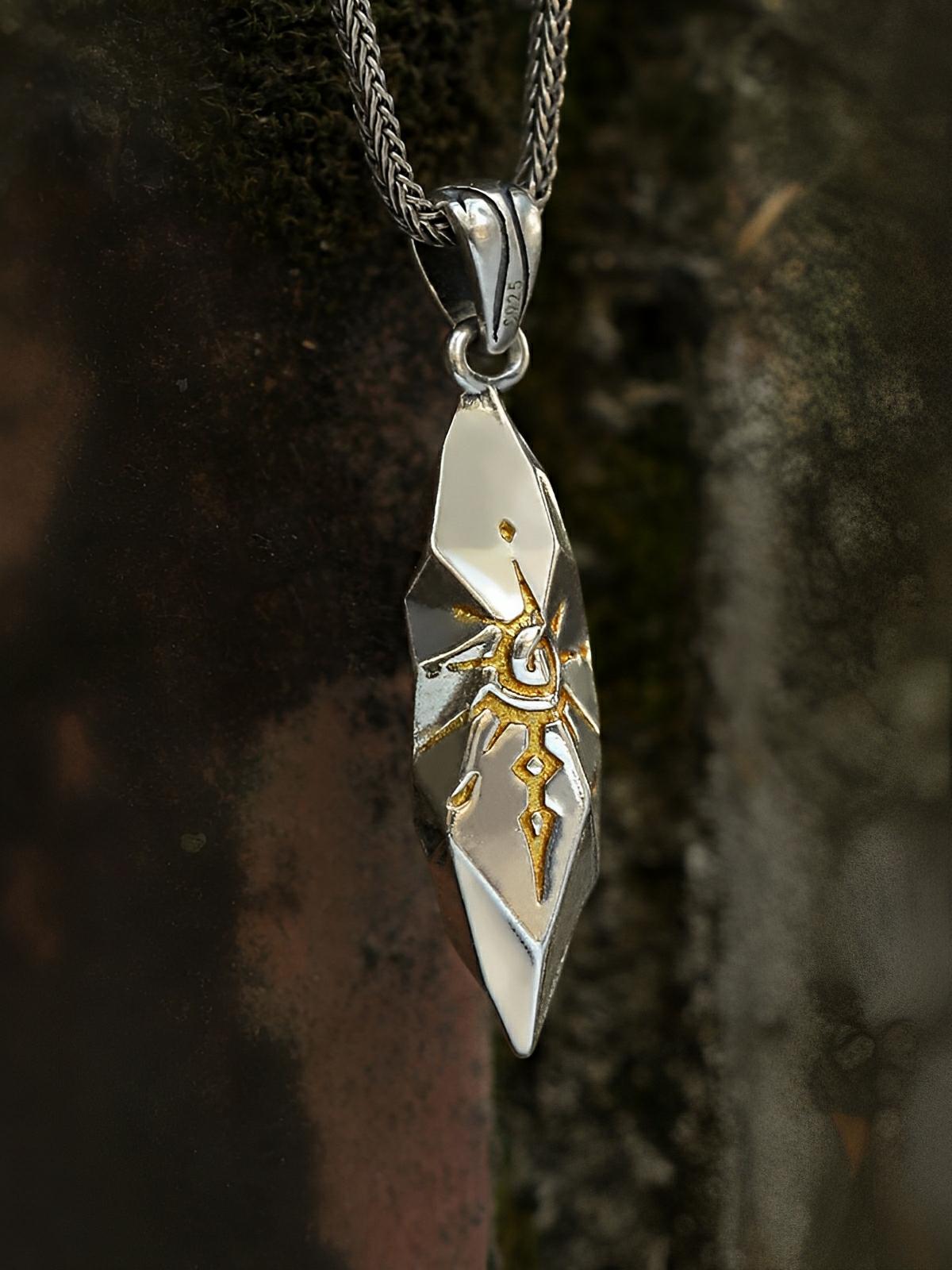 Collier pendentif soleil tribal, style ethnique, en cuivre plaqué argent, modèle Séro - Collier - Argent 60 cm