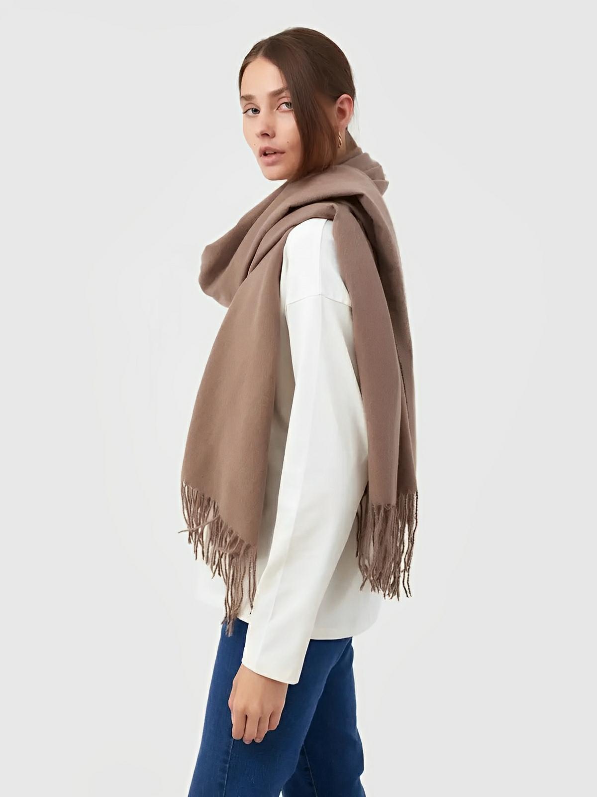 Écharpe 100% laine, hiver, grande écharpe chaude, couleur unie, écharpe à franges, modèle Alba - Écharpe - Marron