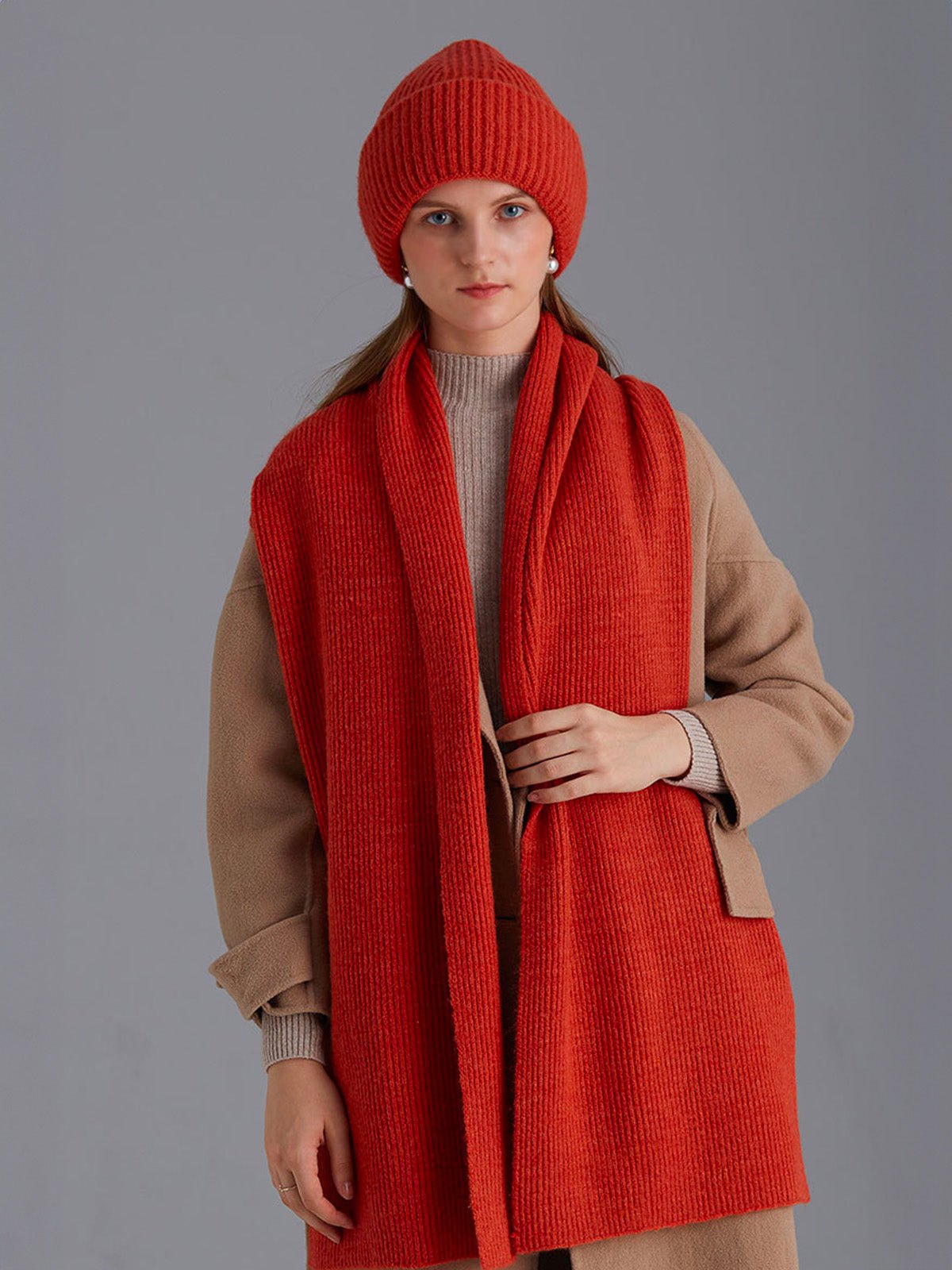 Ensemble bonnet écharpe en nylon et laine, accessoire chaud mixte, set bonnet écharpe pour l'hiver, ensemble tricoté doux, modèle Lorion - Écharpe - Orange