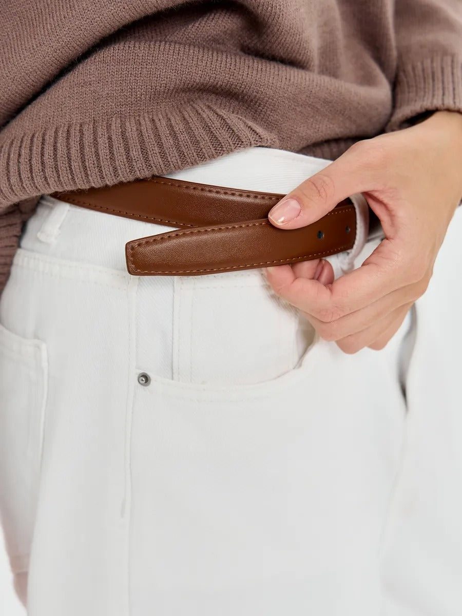 Ceinture femme en cuir, boucle dorée arrondie moderne, ceinture fine classique, accessoire mode 2025, modèle Adla