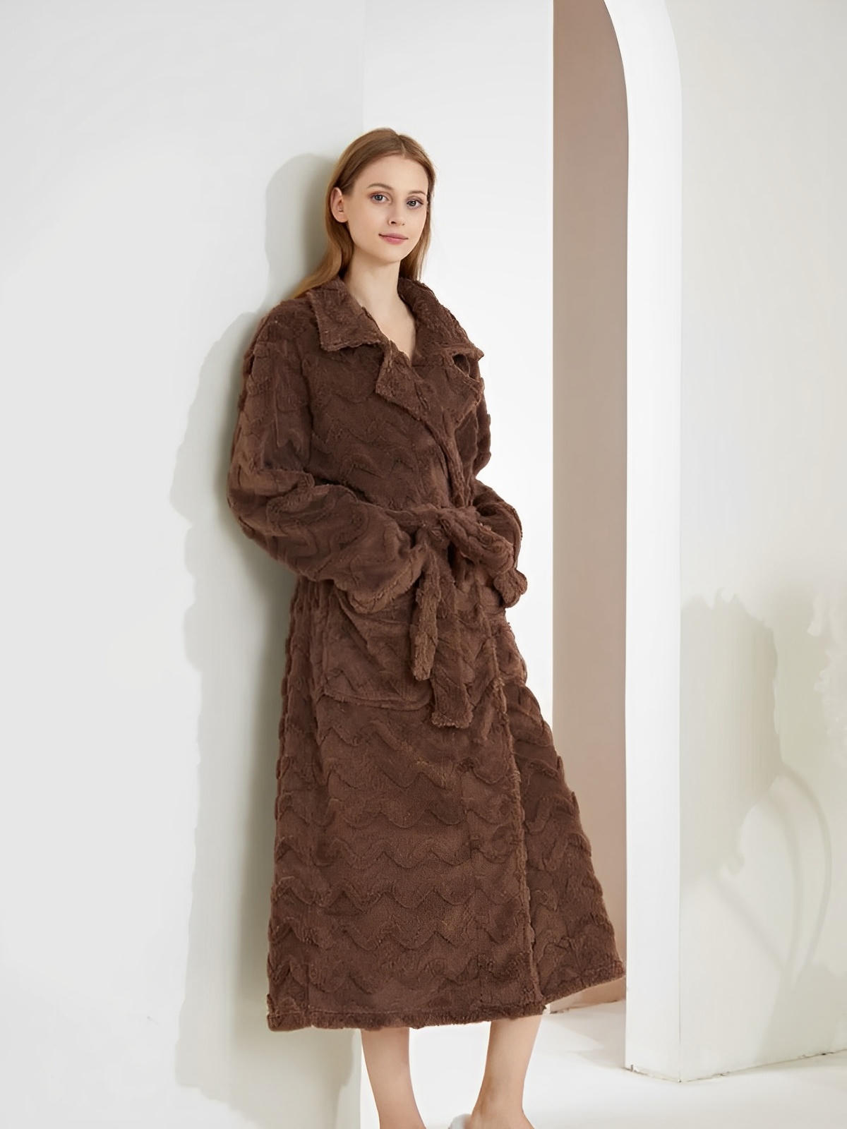 Peignoir polaire long, douceur exceptionnelle, confort cocooning, chaleur hivernale, unisexe, plusieurs coloris, ceinture amovible, modèle Ernome - Peignoir - Marron M
