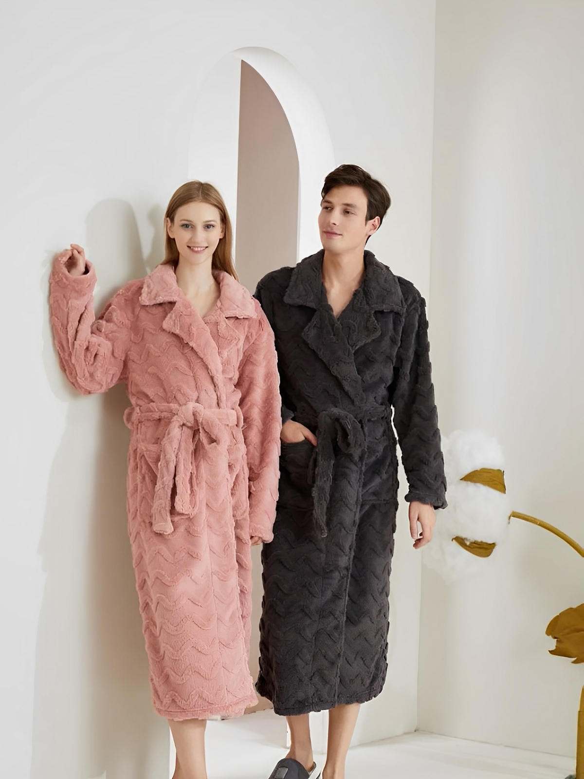 Peignoir polaire long, douceur exceptionnelle, confort cocooning, chaleur hivernale, unisexe, plusieurs coloris, ceinture amovible, modèle Ernome - Peignoir - Rose M