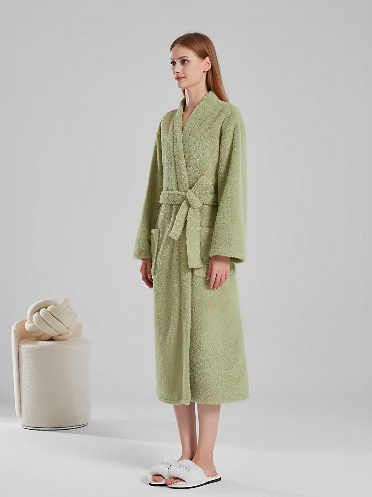 Peignoir ultra doux, chaleur cocooning, confort polaire, ceinture ajustable, coupe longue, idéal hiver, mixte homme femme, gris ivoire vert, tissu respirant, modèle Ilyo - Peignoir - Vert M
