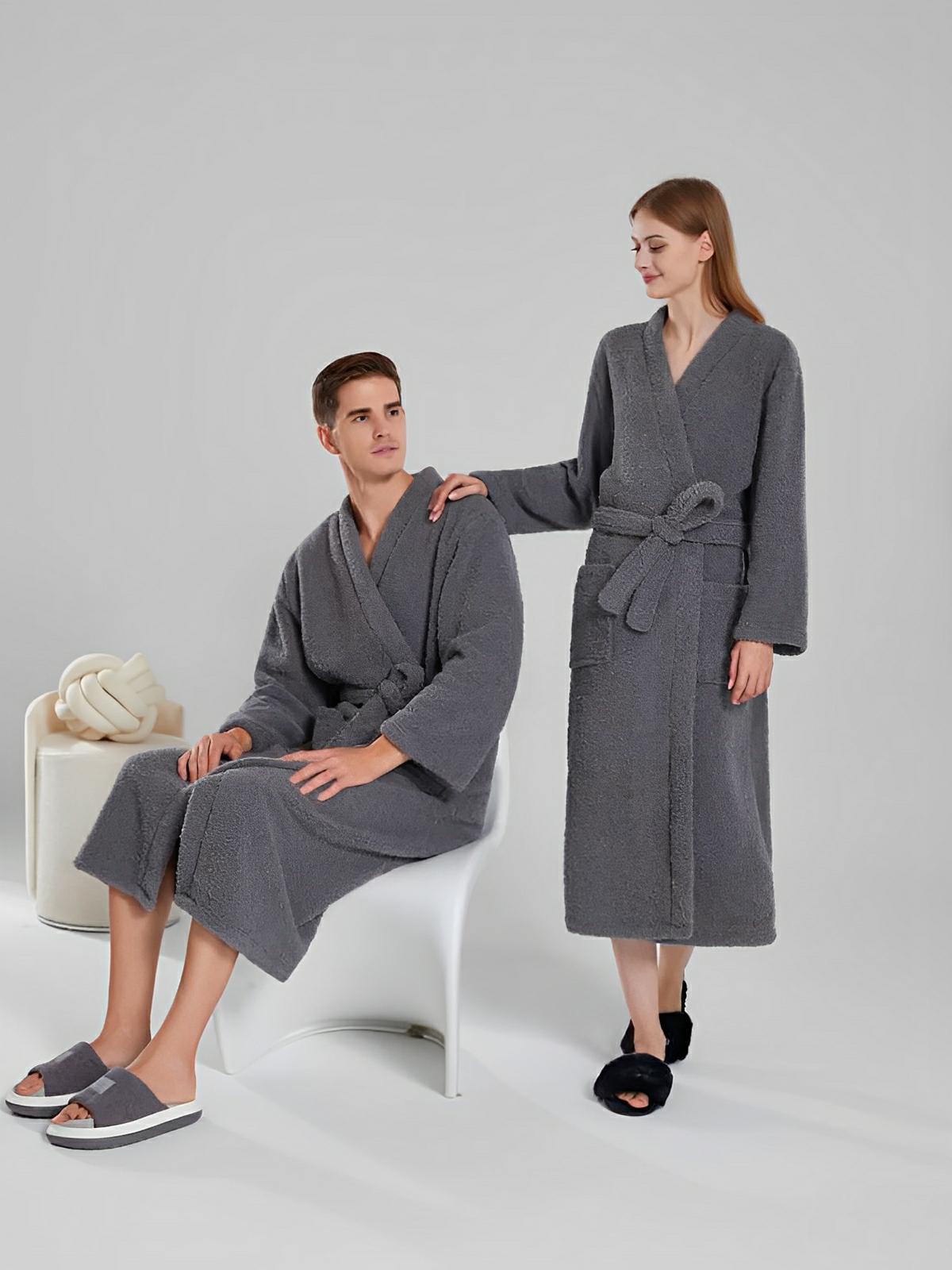 Peignoir ultra doux, chaleur cocooning, confort polaire, ceinture ajustable, coupe longue, idéal hiver, mixte homme femme, gris ivoire vert, tissu respirant, modèle Ilyo - Peignoir - Gris M