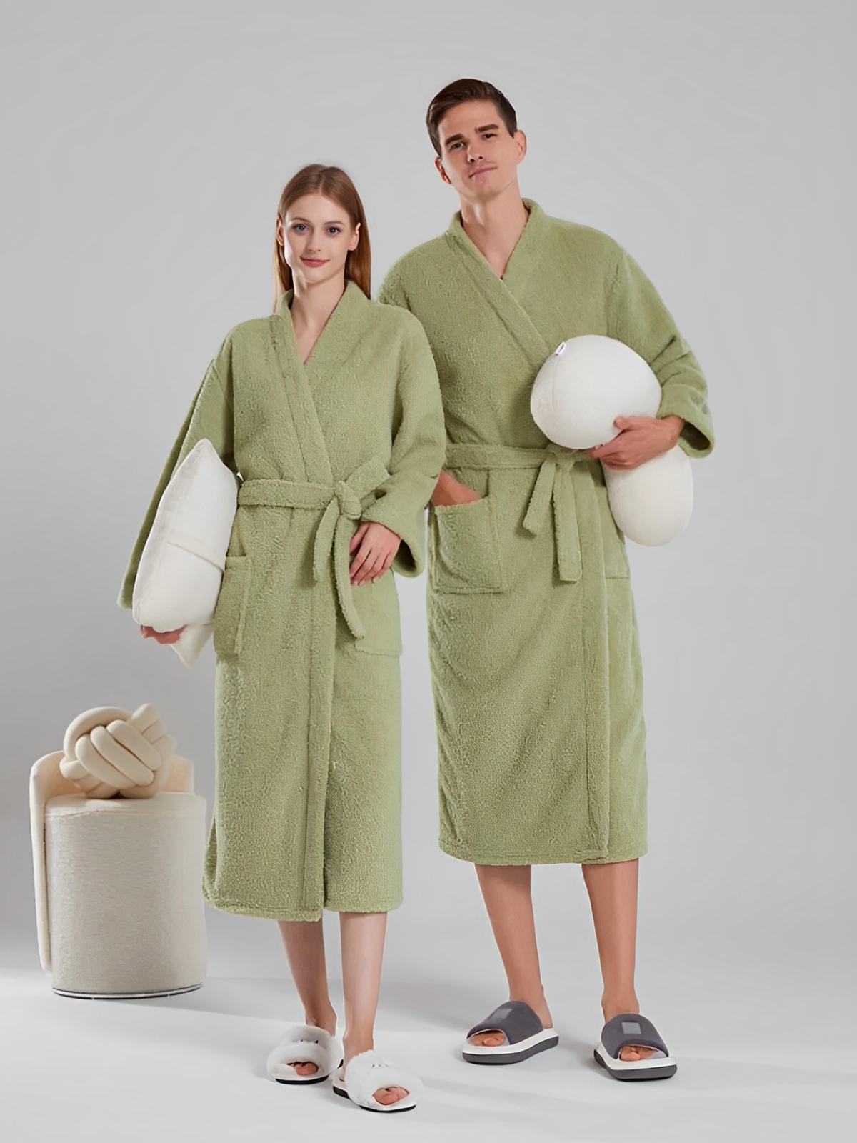 Peignoir ultra doux, chaleur cocooning, confort polaire, ceinture ajustable, coupe longue, idéal hiver, mixte homme femme, gris ivoire vert, tissu respirant, modèle Ilyo - Peignoir - Vert M