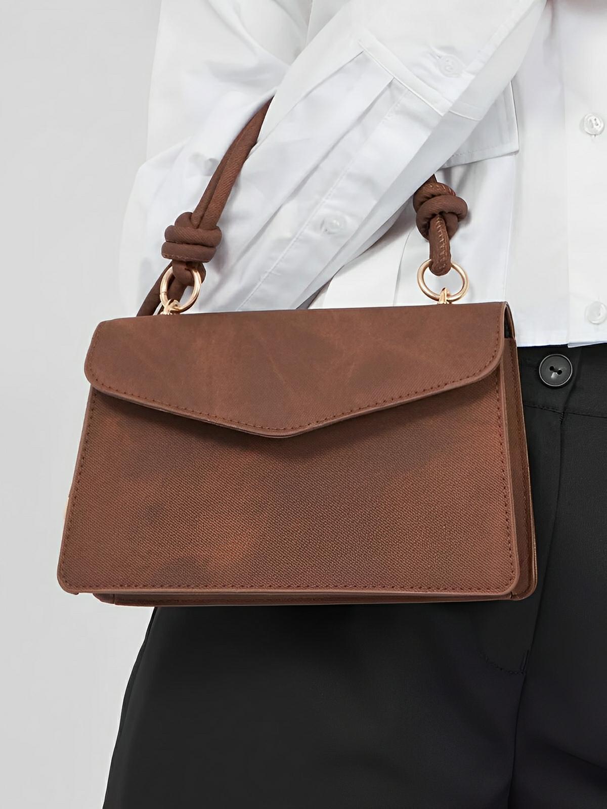 Petit sac à main carré rigide femme, simili vegan, magnétique, urbain tendance, modèle Katerine - Sac à main - Marron