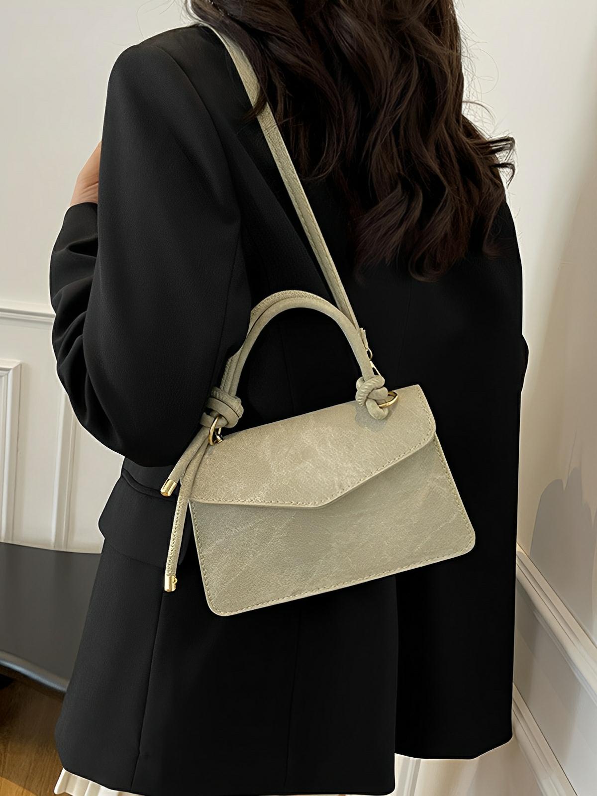 Petit sac à main carré rigide femme, simili vegan, magnétique, urbain tendance, modèle Katerine - Sac à main - Blanc