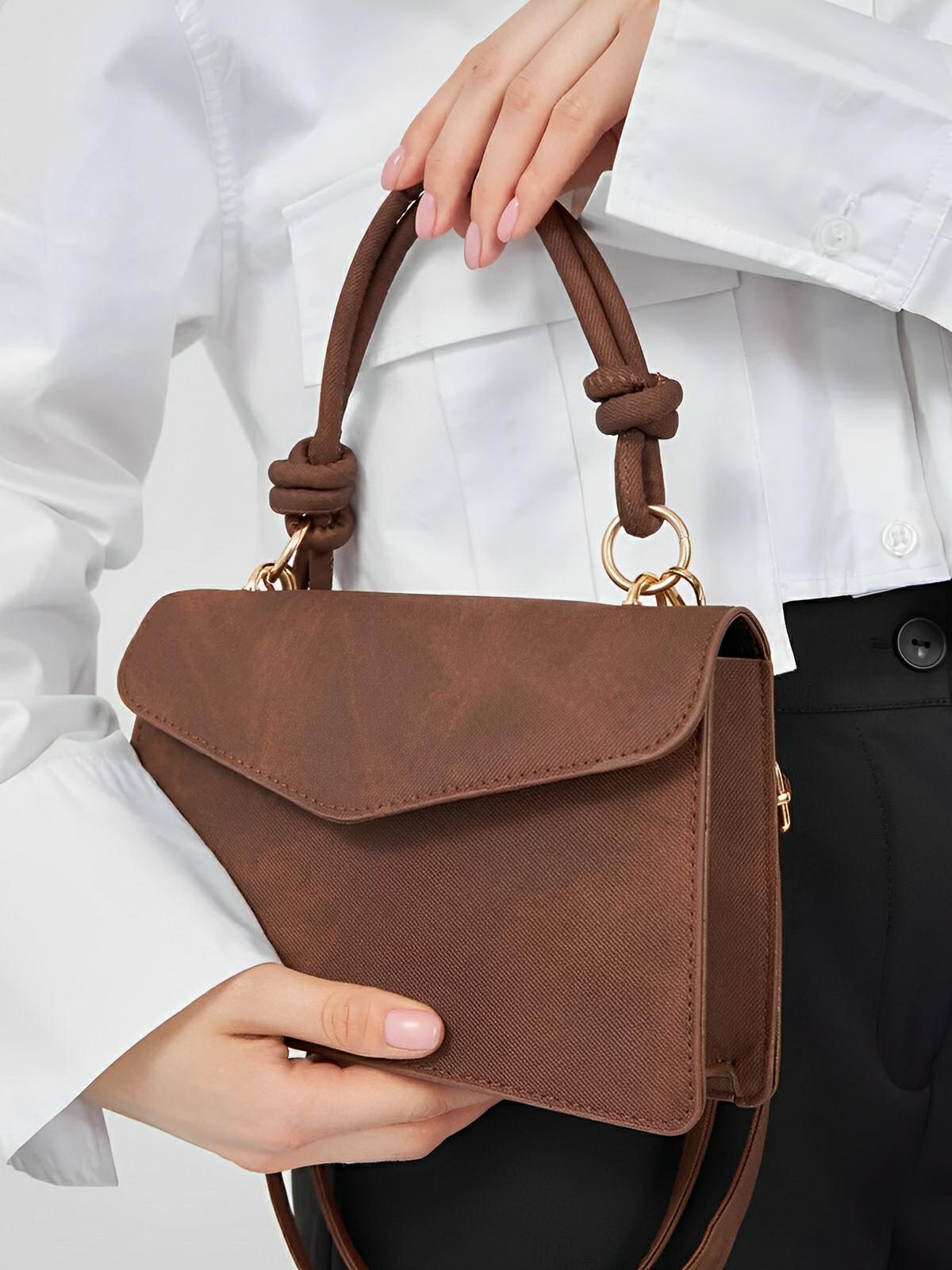 Petit sac à main carré rigide femme, simili vegan, magnétique, urbain tendance, modèle Katerine - Sac à main - Marron
