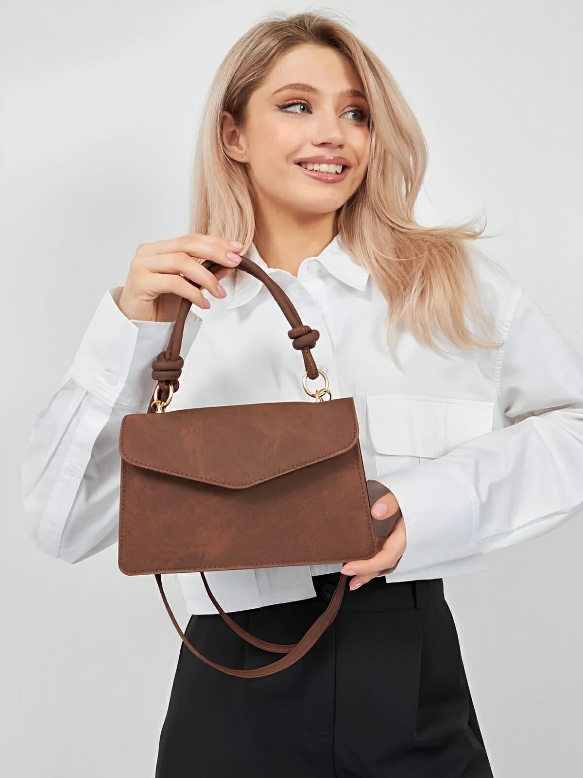 Petit sac à main carré rigide femme, simili vegan, magnétique, urbain tendance, modèle Katerine - Sac à main - Marron