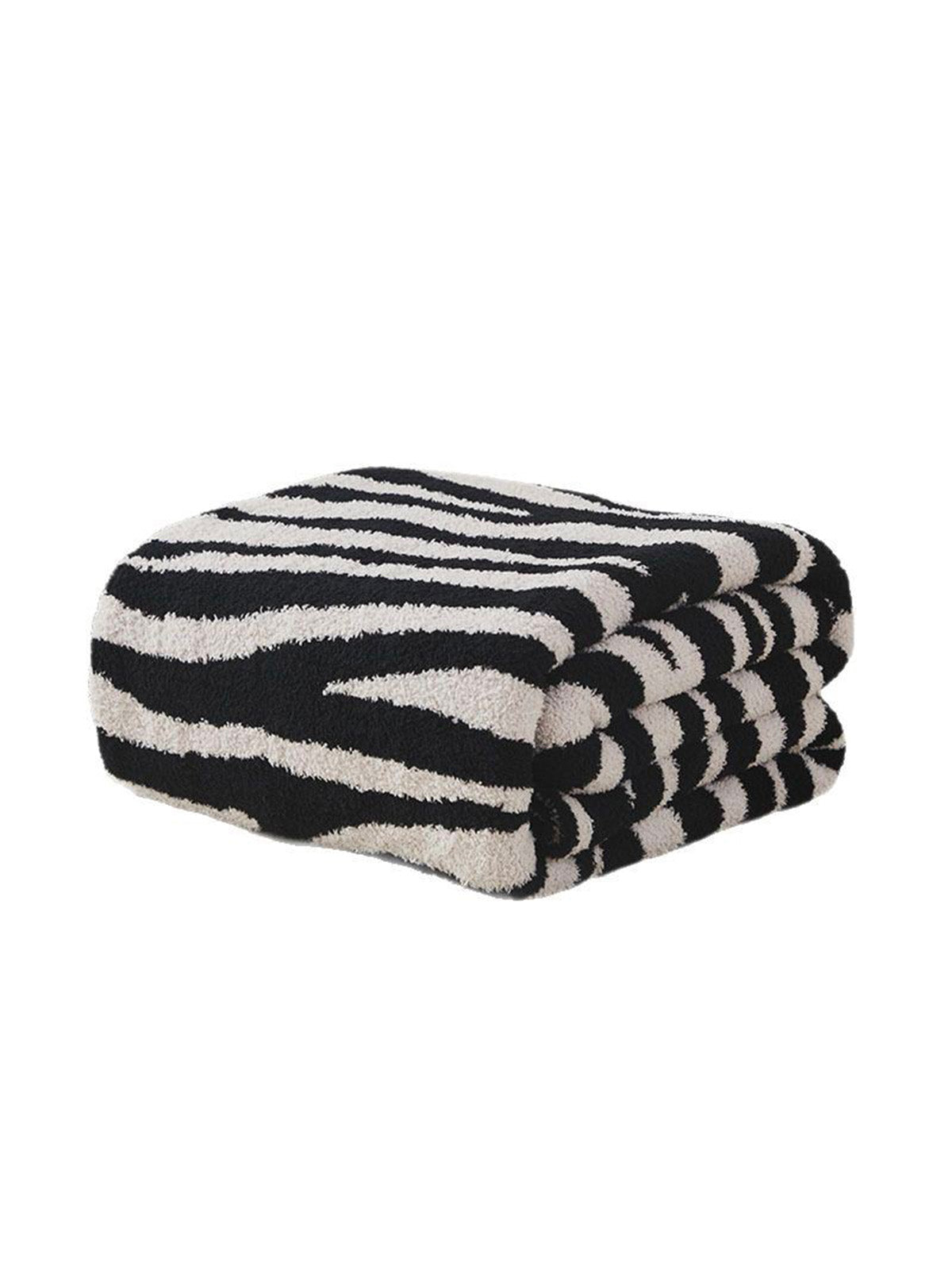 Plaid zèbre noir blanc, jeté doux canapé, couverture chaude déco, plaid cocooning salon, plaid imitation fourrure, modèle Erell - Noir et blanc