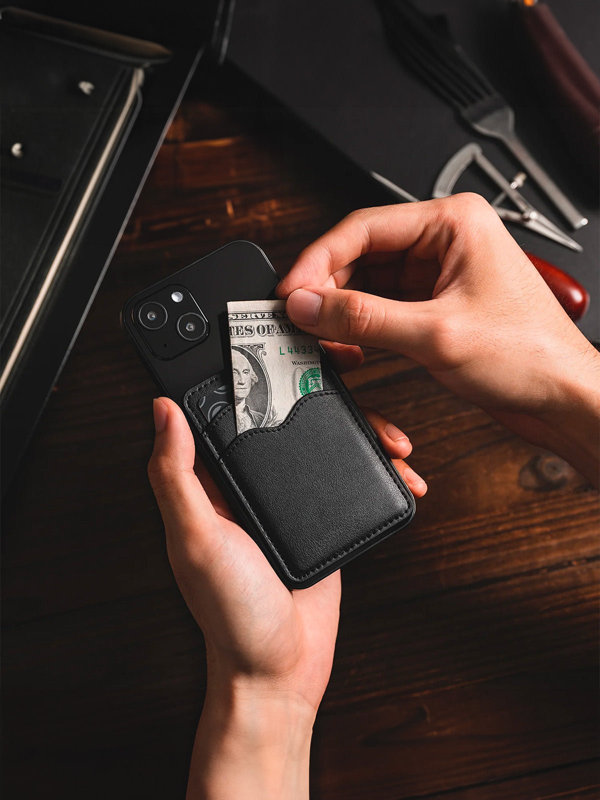 Portefeuille carte téléphone, cuir noir, format ultra - fin, RFID sécurisé, design magnétique, modèle Axion - Porte - feuille - Noir