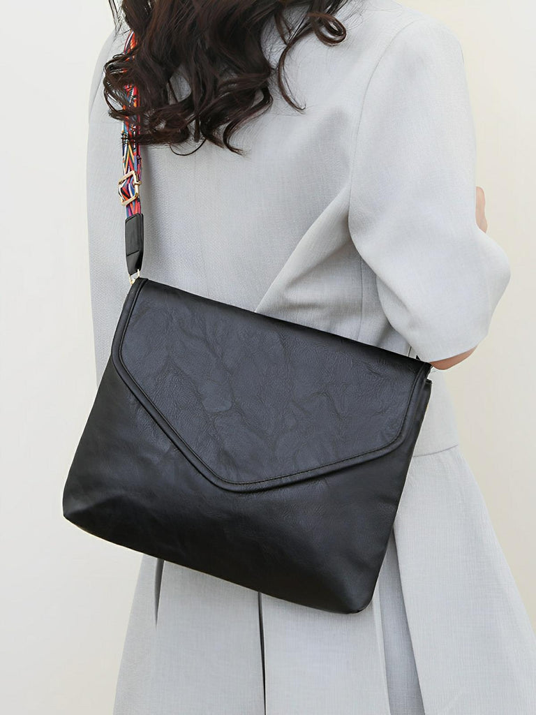Sac à bandoulière femme, format enveloppe, simili vegan, tendance, idéal quotidien et été, modèle Aligaelle - Sac Bandoulière - Marron