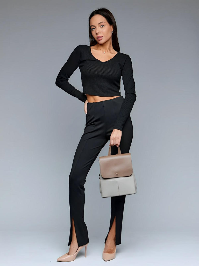 Sac à dos en simili vegan femme, spacieux et chic, fermeture rabat et zip, léger et confortable, modèle Béatrice - Sac à dos - Taupe