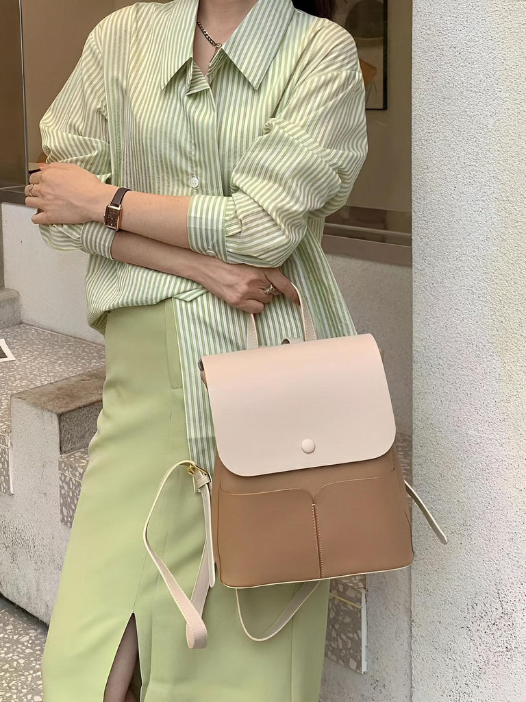 Sac à dos en simili vegan femme, spacieux et chic, fermeture rabat et zip, léger et confortable, modèle Béatrice - Sac à dos - Café blanc