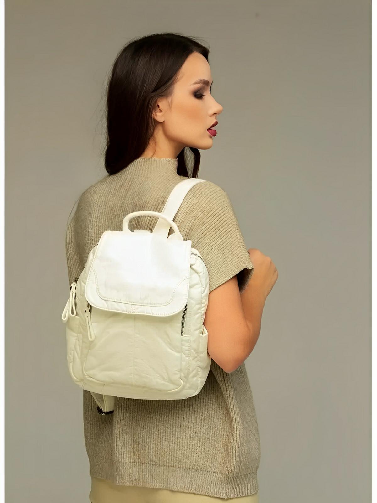 Sac à dos femme, design moderne, simili vegan, léger, spacieux, usage quotidien, voyage, travail, modèle Kaella - Sac à dos - Noir