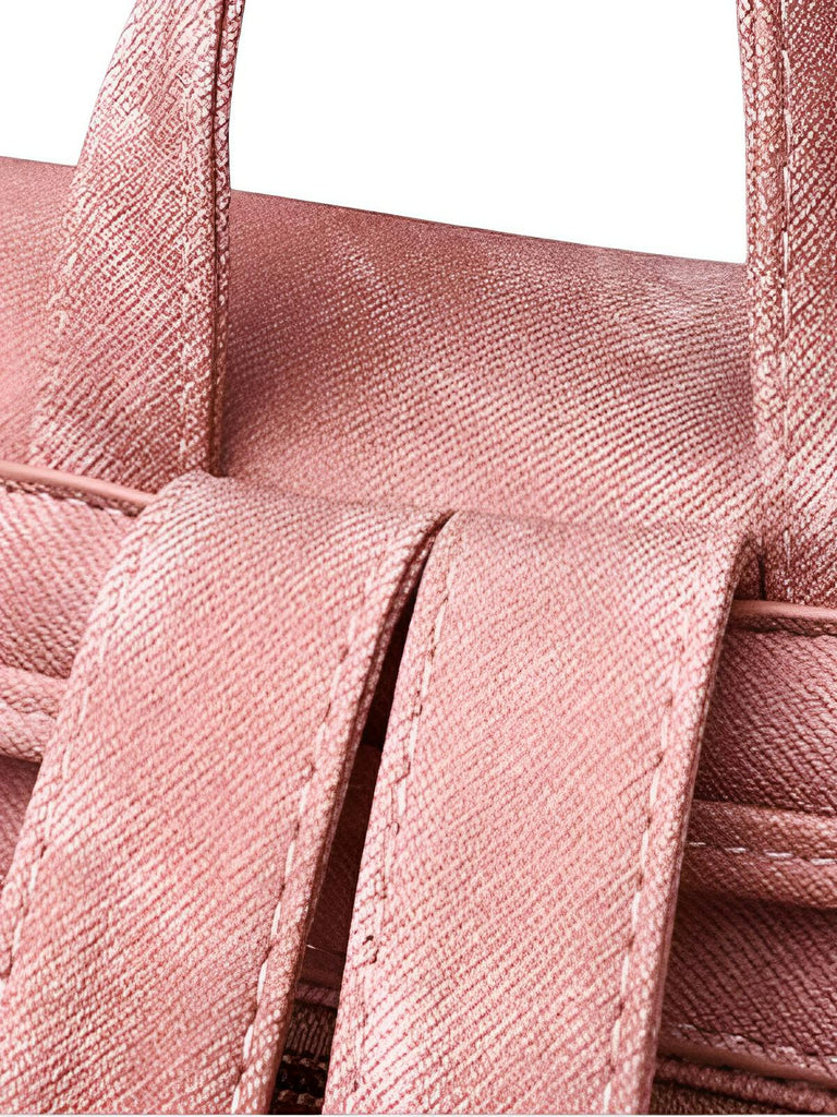 Sac à dos femme, design tendance, grande capacité, fermeture lacets et rabat, cuir simili vegan doux, modèle Tania - Sac à dos - Rose