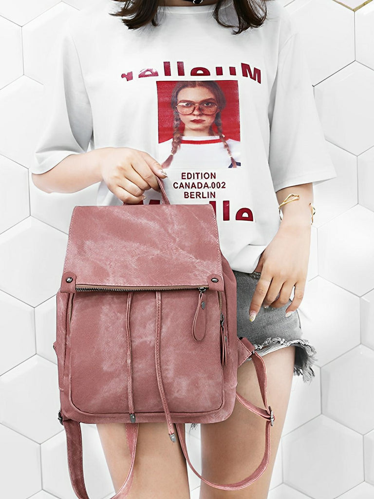 Sac à dos femme, design tendance, grande capacité, fermeture lacets et rabat, cuir simili vegan doux, modèle Tania - Sac à dos - Rose