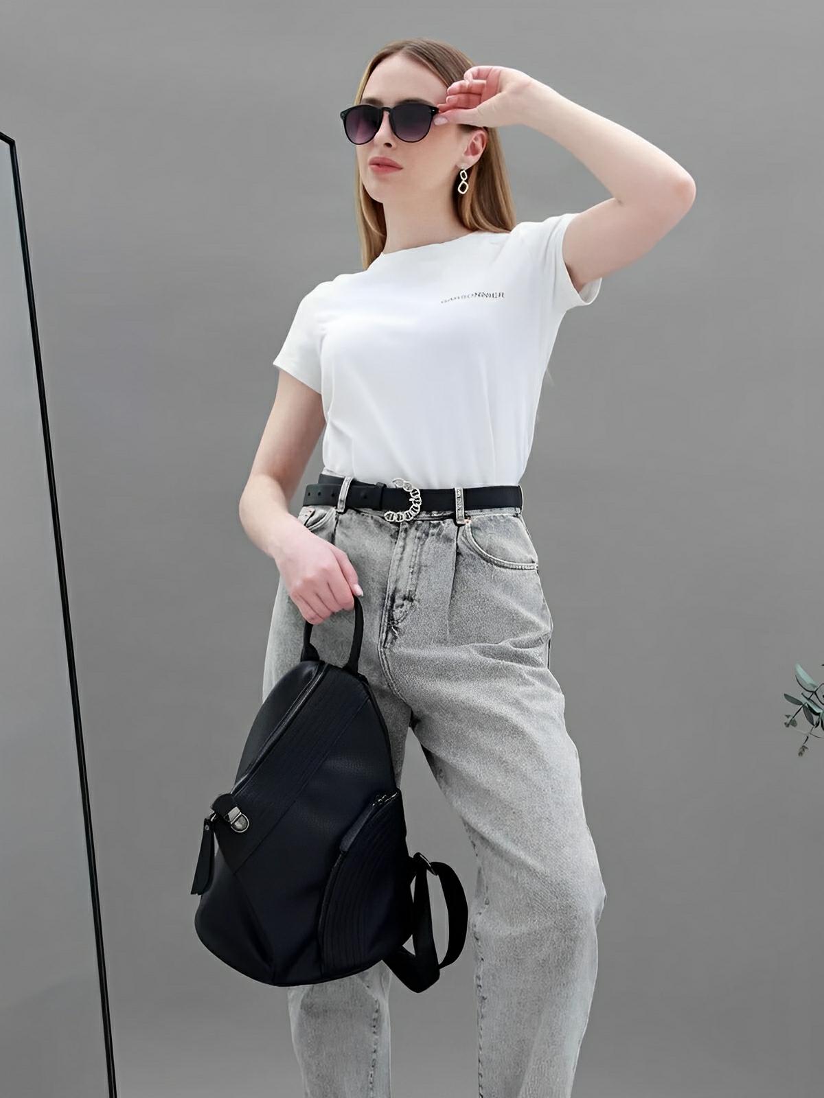 Sac à dos femme en simili vegan véritable, design tendance, grande capacité, fonction anti - vol, bretelles réglables, modèle Baya - Sac à dos - Noir
