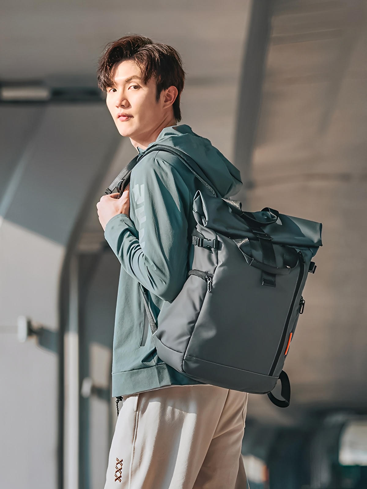 Sac à dos imperméable pour ordinateur, compagnon de voyage urbain, grand format léger et résistant, modèle Daniel - Sacoche - Gris
