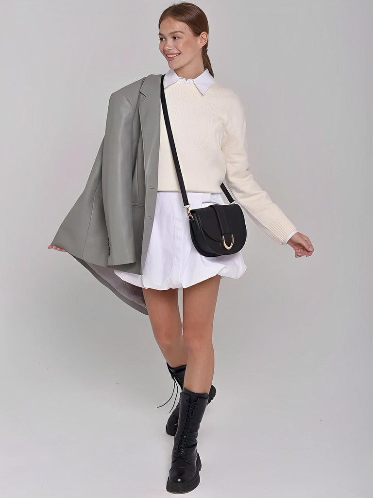 Sac à main femme compact, simili vegan, boucle décorative, pratique et tendance, modèle Kitty - Sac Bandoulière - Noir